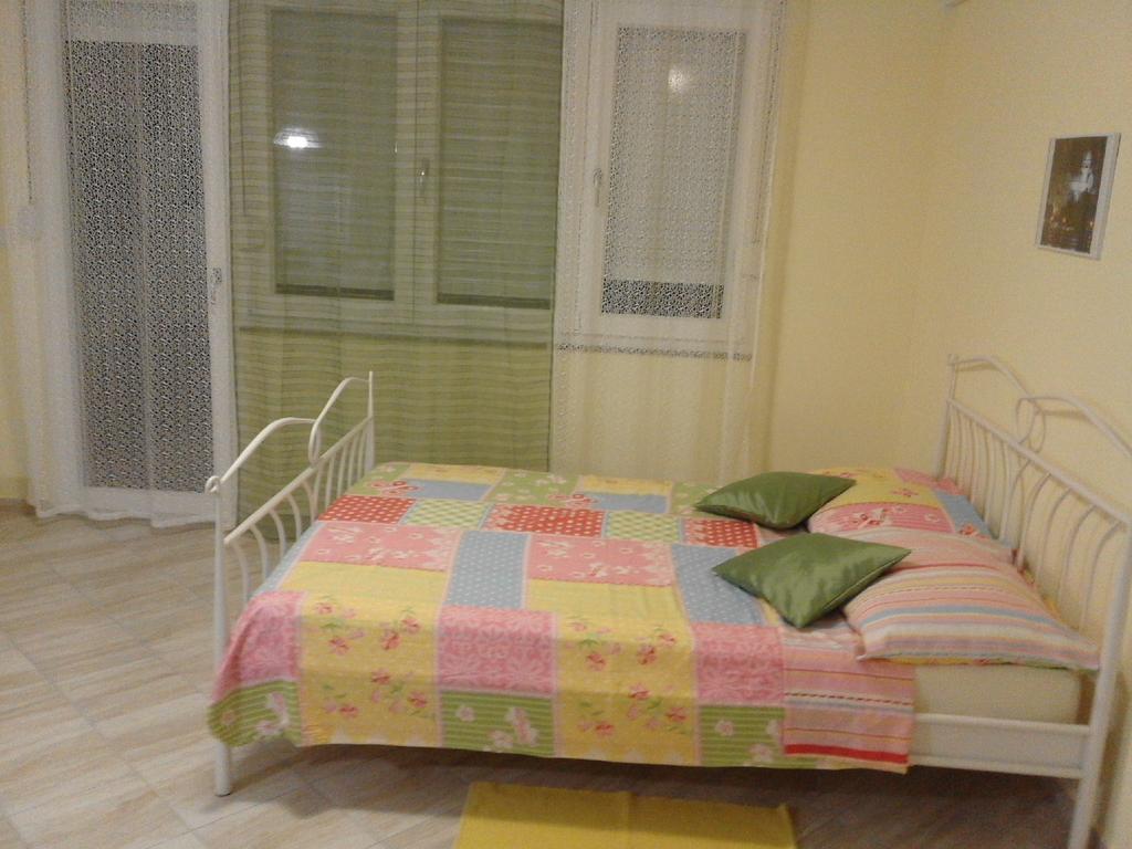 Apartment Moonlight ชิเบนิก ภายนอก รูปภาพ